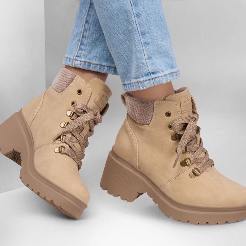 Women's Tan Ankle Boots